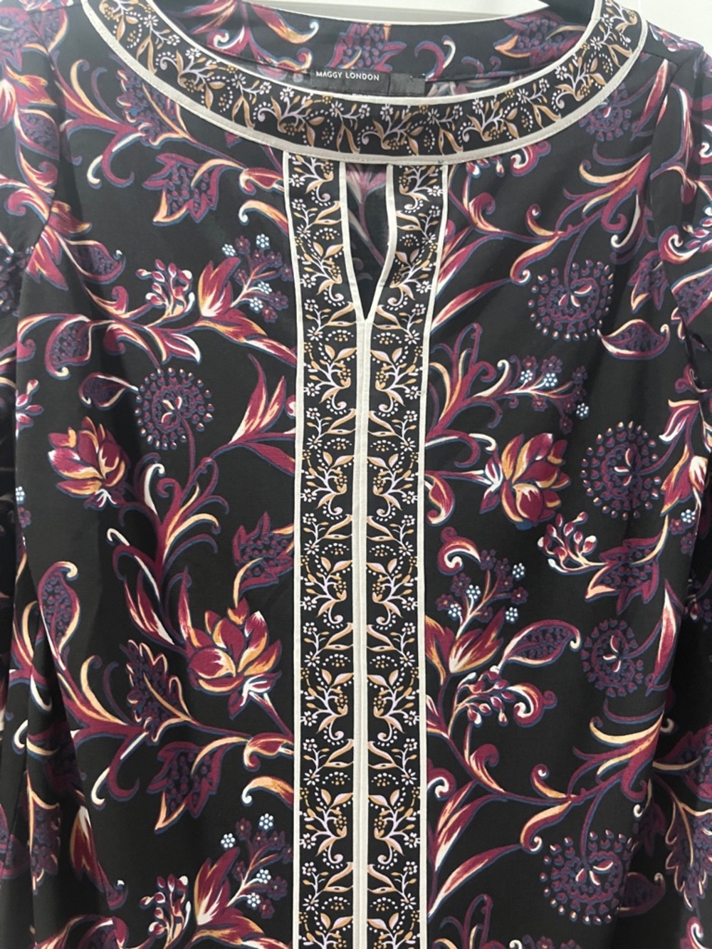 Maggy London Size 4 Dress Paisley long sleeve EUC - Picture 11 of 16